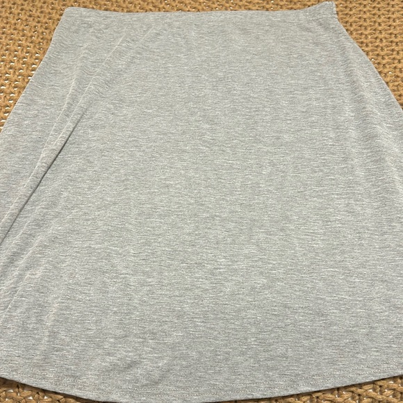 Cute Grey Boohoo Skirt - Picture 1 of 2